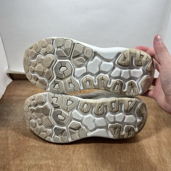 New Balance Fresh Foam More V3 Womens Size 11 B WMORMB3 Running Casual Sneakers - Picture 7 of 9